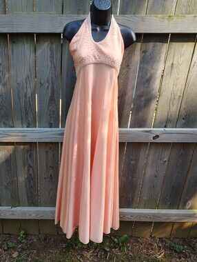 🏵️ Victoria Royal Ltd Vtg 50's 60's Crystal Beaded Formal Halter Gown Read